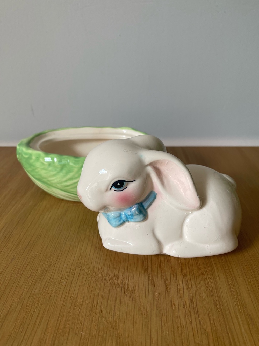 Vintage 70s Bunny Rabbit with Blue Bow on Cabbage Trinket Dish - Picture 10 of 14